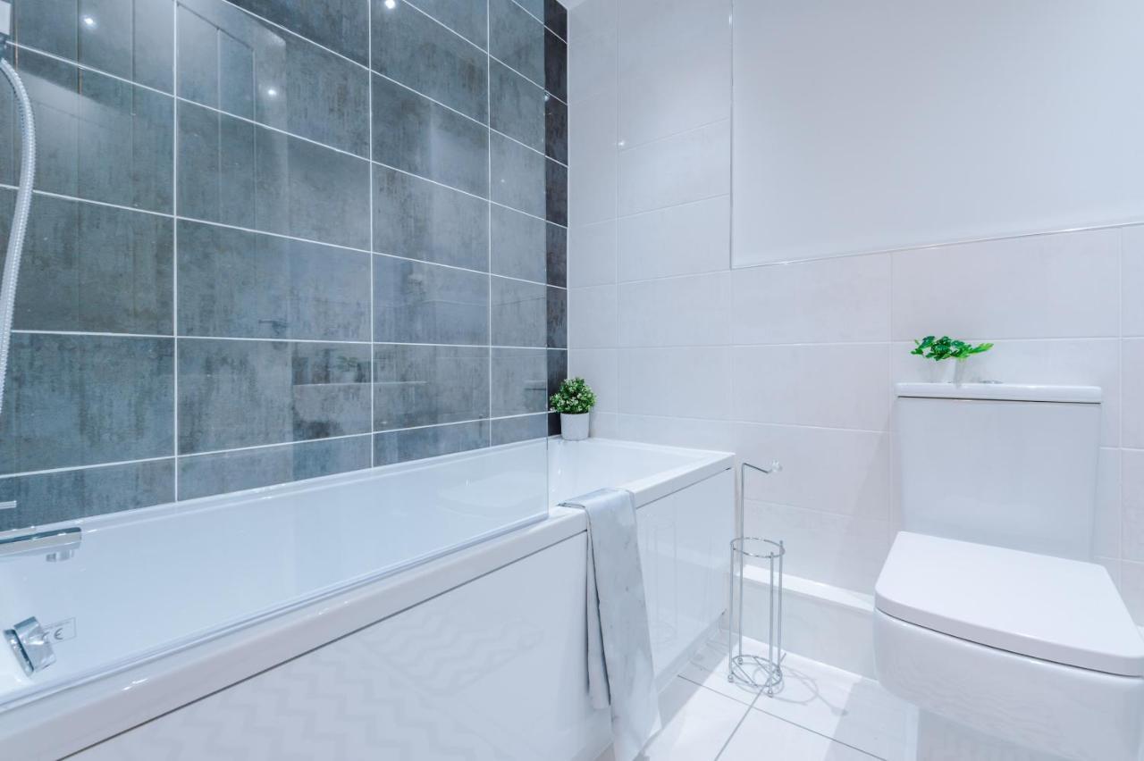 ✰Onpoint - Modern 2 Bed Apartment Close To Centre✰ Leeds  Exterior foto